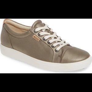 Brand NEW in box with tags Ecco fashion sneakers.